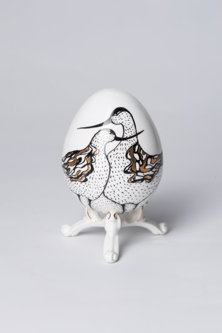Porcelain eggs