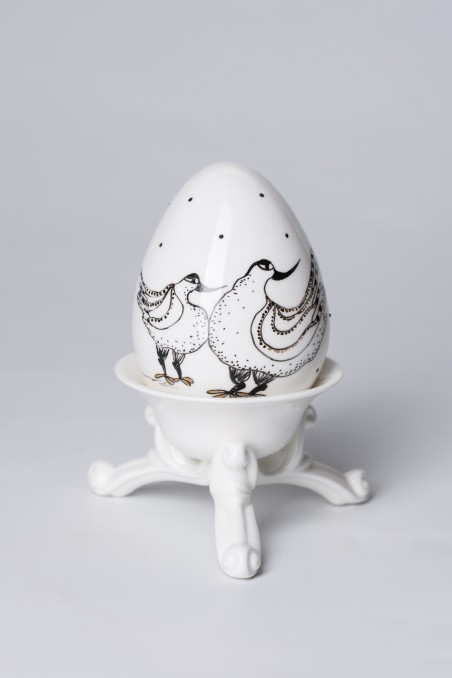 Porcelain eggs