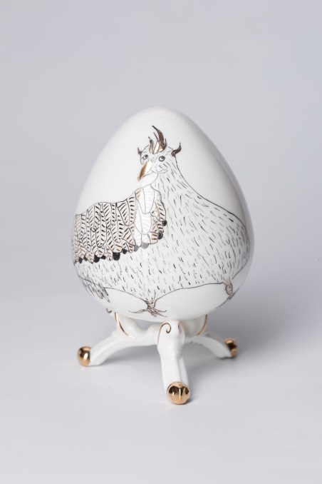 Porcelain eggs